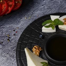 Блюдо круглое d 25 см c емкостью для соуса   P.L. Proff Cuisine [1]