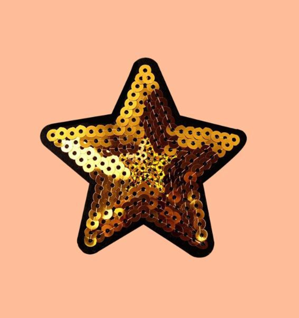 апликация звезда 7,5*7,5см ,золотой пайетки,№510