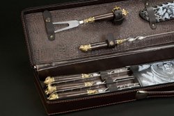 Подарочный набор шампуров в кейсе "Медведь"