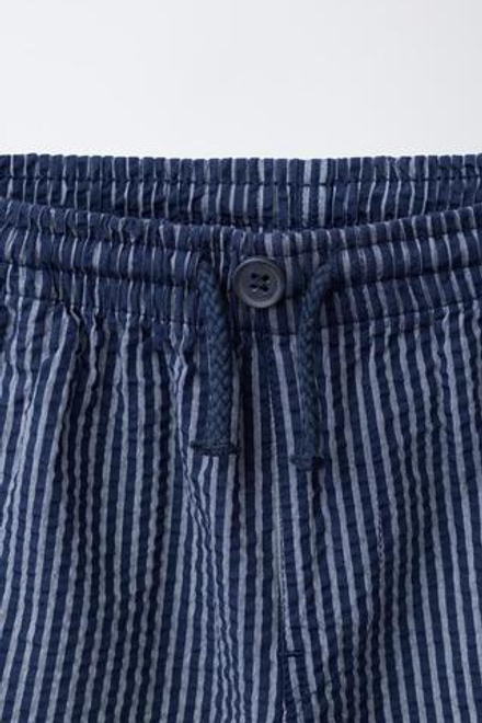 ZARA БРЮКИ SEERSUCKER В ПОЛОСКУ, МОРСКОЙ СИНИЙ