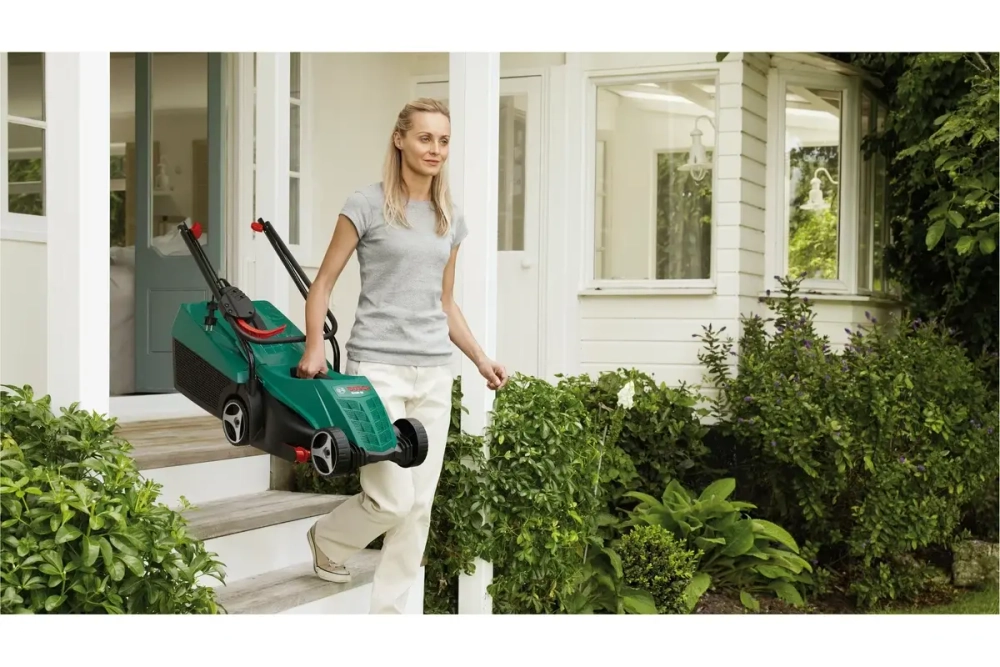 Газонокосилка Bosch Rotak 320 ER
