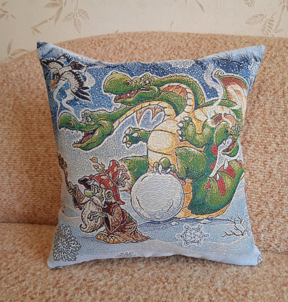 Декоративный гобеленовый чехол для интерьерной подушки Горыныч 38*38