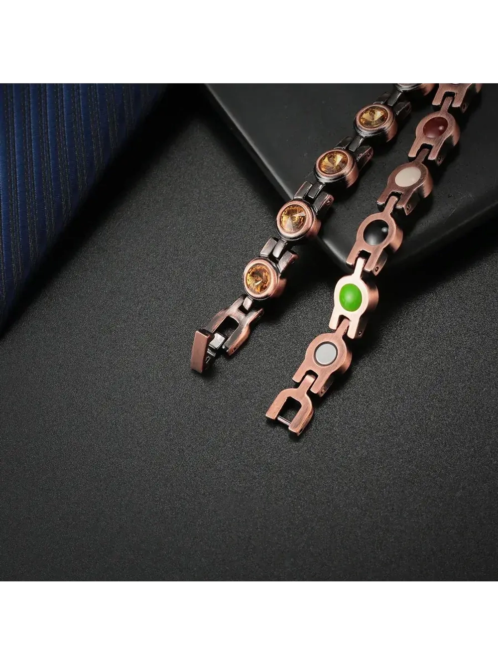 Магнитный браслет с цирконом