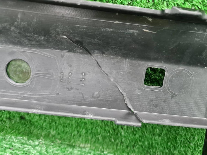 Бампер передний Toyota Land Cruiser 300 (21-нв)