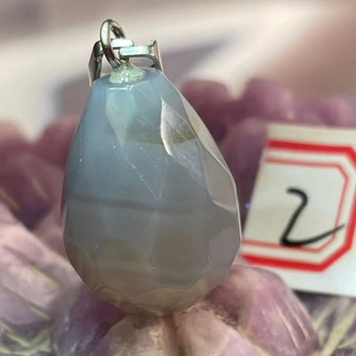 37236 Агат серый Кулон Капля объемная грань 20мм