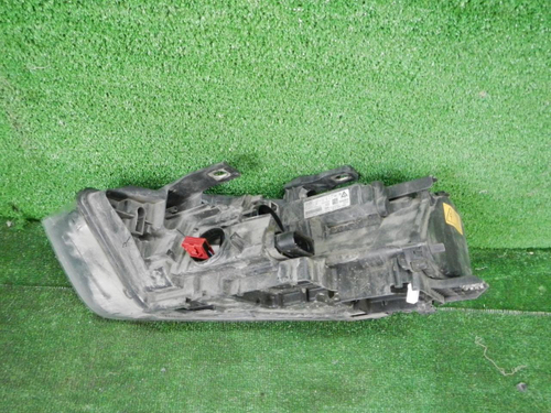 Фара правая Audi Q3 1 8U (2011-2014) ксенон