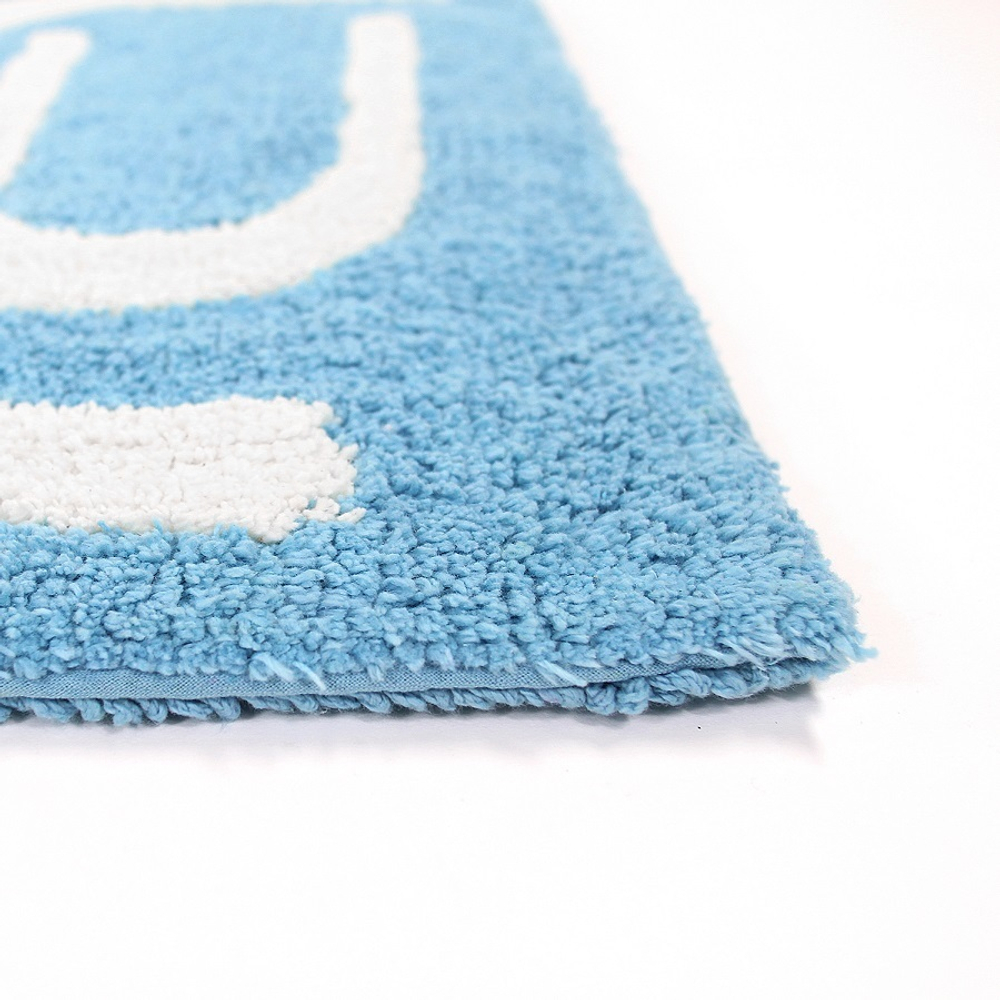Коврик для ванной Go Round голубого цвета 60х90 см