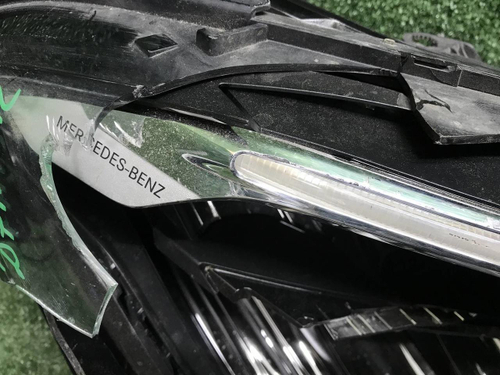 Битая Фара правая Mercedes E W213 (2020-2023) LED