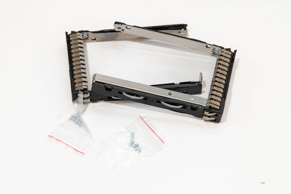 Салазки HP 651687-001 для 2.5 SAS/SATA дисков, совместимы с серверами серий Gen8/Gen9/Gen10 HP 2.5 SATA/SAS Tray Caddy для G8 G9 G10 651681-001 ref