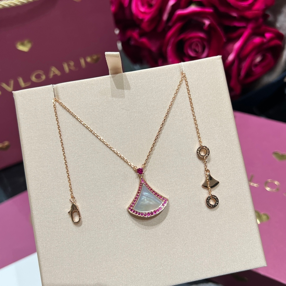 Bvlgari Divas' Dream Necklace