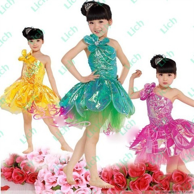 Платье детское карнавальное декорированное цветком