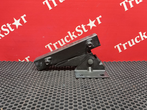 Кронштейн спойлера верхнего 2019г.