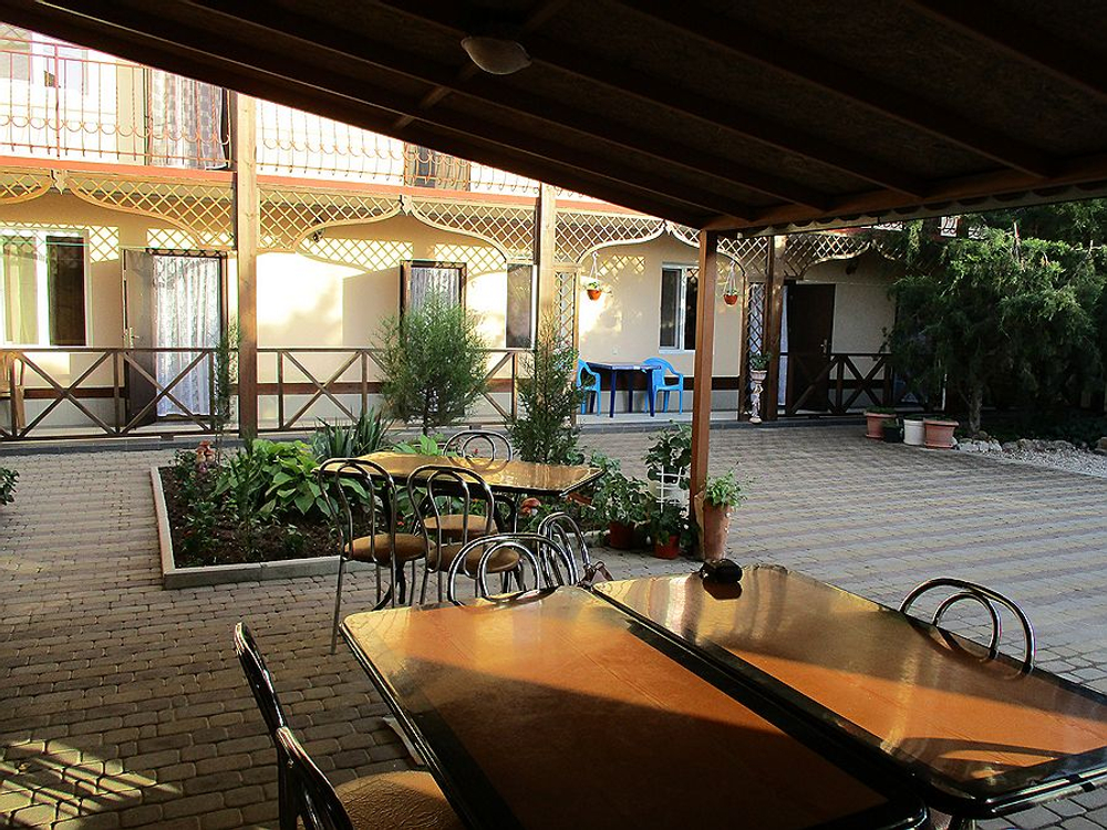 Гостевой дом "Лилия" – г. Саки