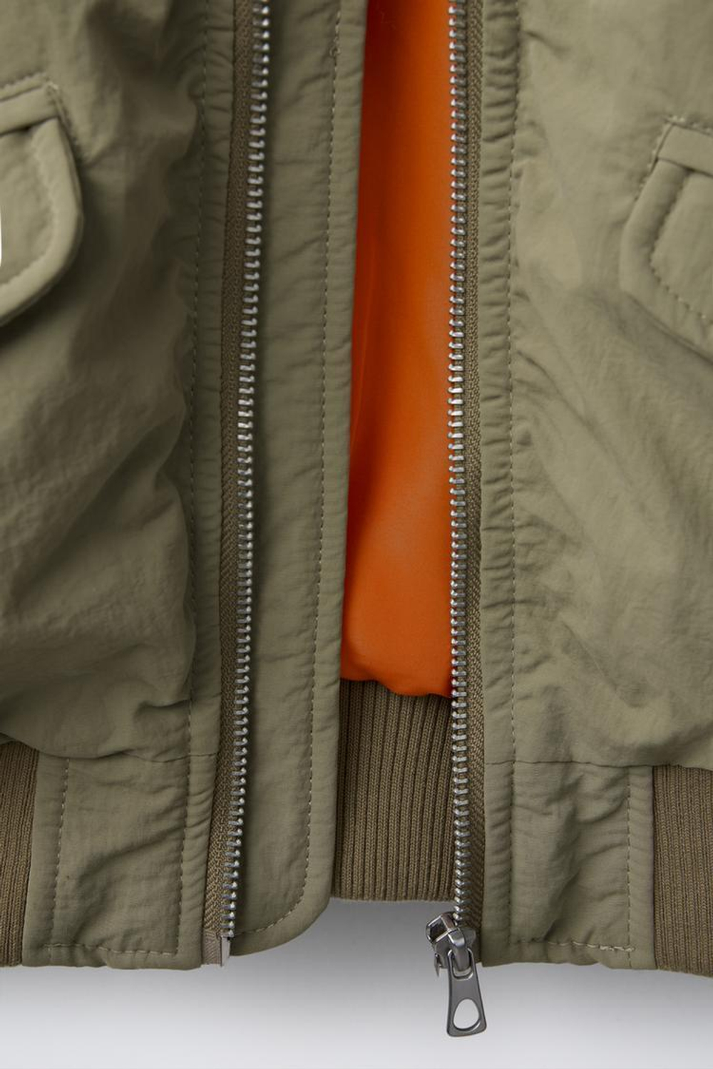 ZARA КУРТКА-БОМБЕР ИЗ НЕЙЛОНА, СВЕТЛЫЙ ХАКИ