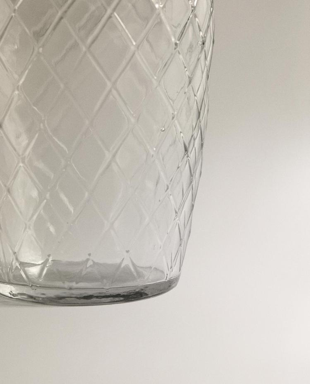 ZARA HOME СТАКАН ДЛЯ ЗУБНЫХ ЩЕТОК С УЗОРОМ «РОМБЫ», ПРОЗРАЧНЫЙ