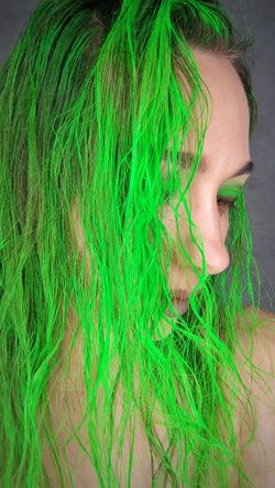 Декоративный гель для лица, волос и тела Color Gel Green Neon