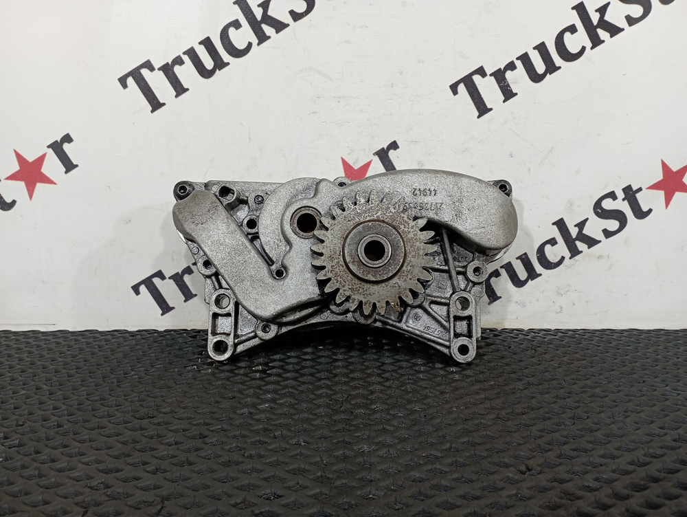 Насос масляный