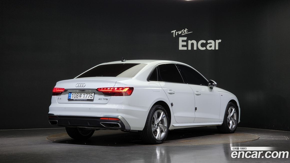 Audi A4 (B9) 40 TFSI Premium (12.2021)