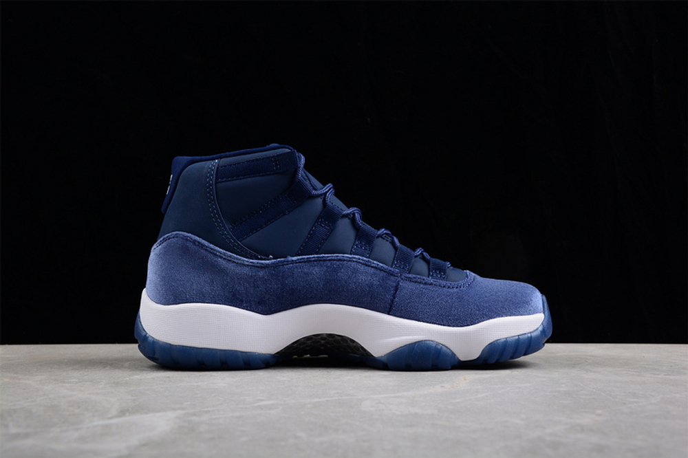 Jordan 11 Retro Midnight Navy