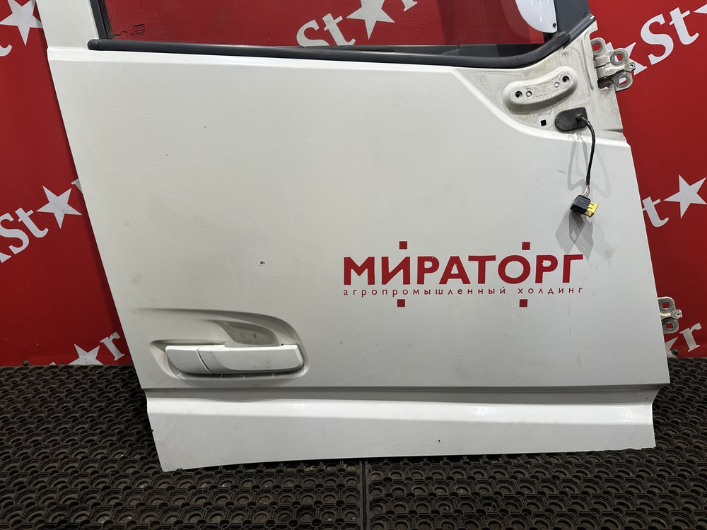 Дверь правая