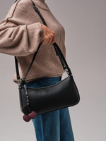 Кожаная сумка багет кросс-боди черный