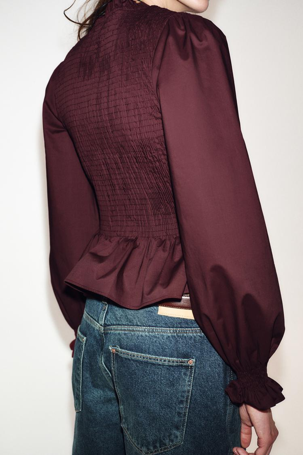 ZARA РУБАШКА С ЖАТЫМ ЭФФЕКТОМ, БУРГУНДИ