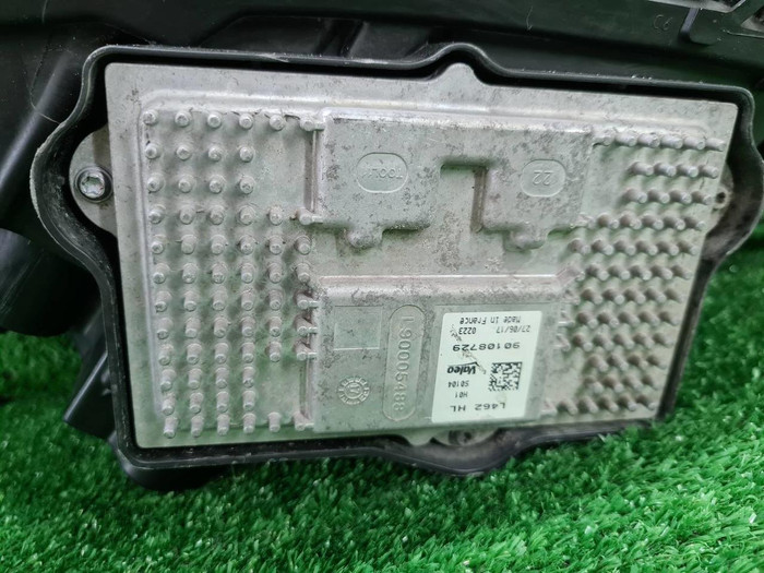 Фара правая Land-Rover Discovery 5 (2016-2021) LED