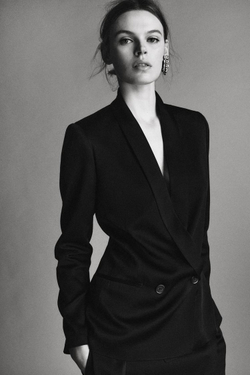 ZARA АТЛАСНЫЙ БЛЕЙЗЕР ZW COLLECTION LIMITED EDITION, ЧЕРНЫЙ