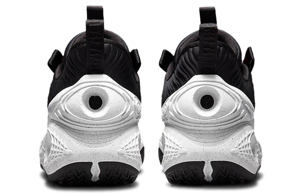 Кроссовки Nike Cosmic Unity Tb