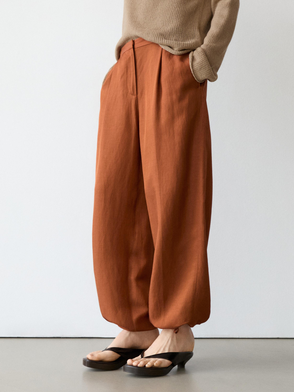 Massimo Dutti Свободные брюки с завязками, оранжевый