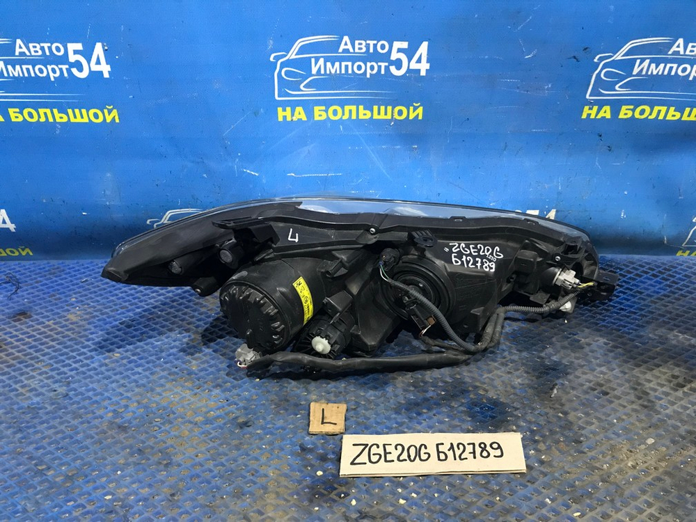 Фара передняя левая TOYOTA WISH 2009-2012