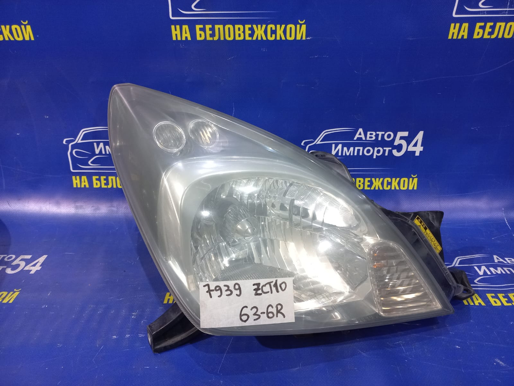 Фара передняя правая TOYOTA OPA 2000-2005