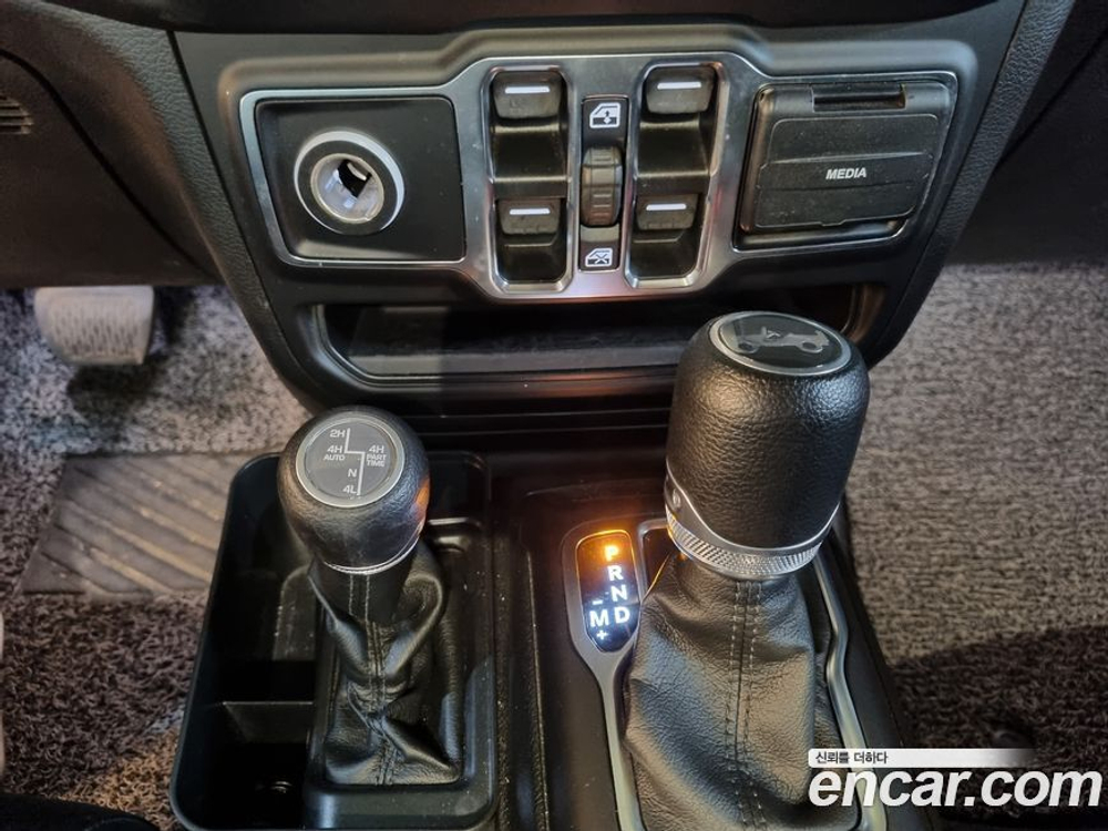 Jeep Wrangler (JL) 2.0 Sports 4 даери (12.2019)