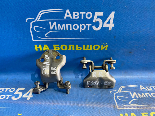 Петля двери задней правой MITSUBISHI DIAMANTE 1996