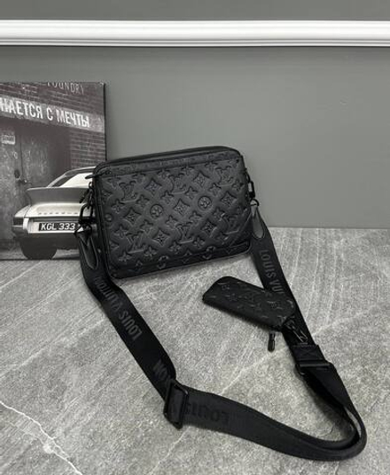 Сумка-мессенджер Louis Vuitton