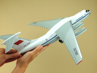 Модель самолета Ил-76ТД (М1:100, Аэрофлот СССР-76795, шасси)