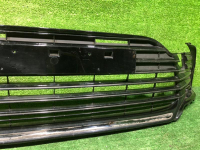 Решетка переднего бампера Toyota Camry XV70 (2020-н.в.)