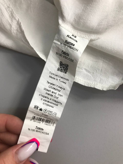 Блузка Adl приятная к телу, маркировка ХS, визуально 42 размер