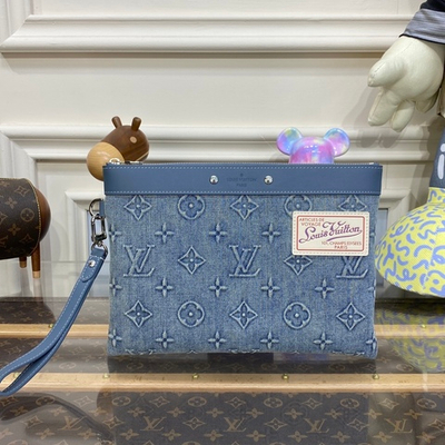Louis Vuitton Pochette To-Go