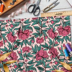 Ткань лён аленький цветочек на розовом фоне