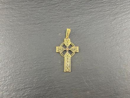 Кельтский крест (с камнем)