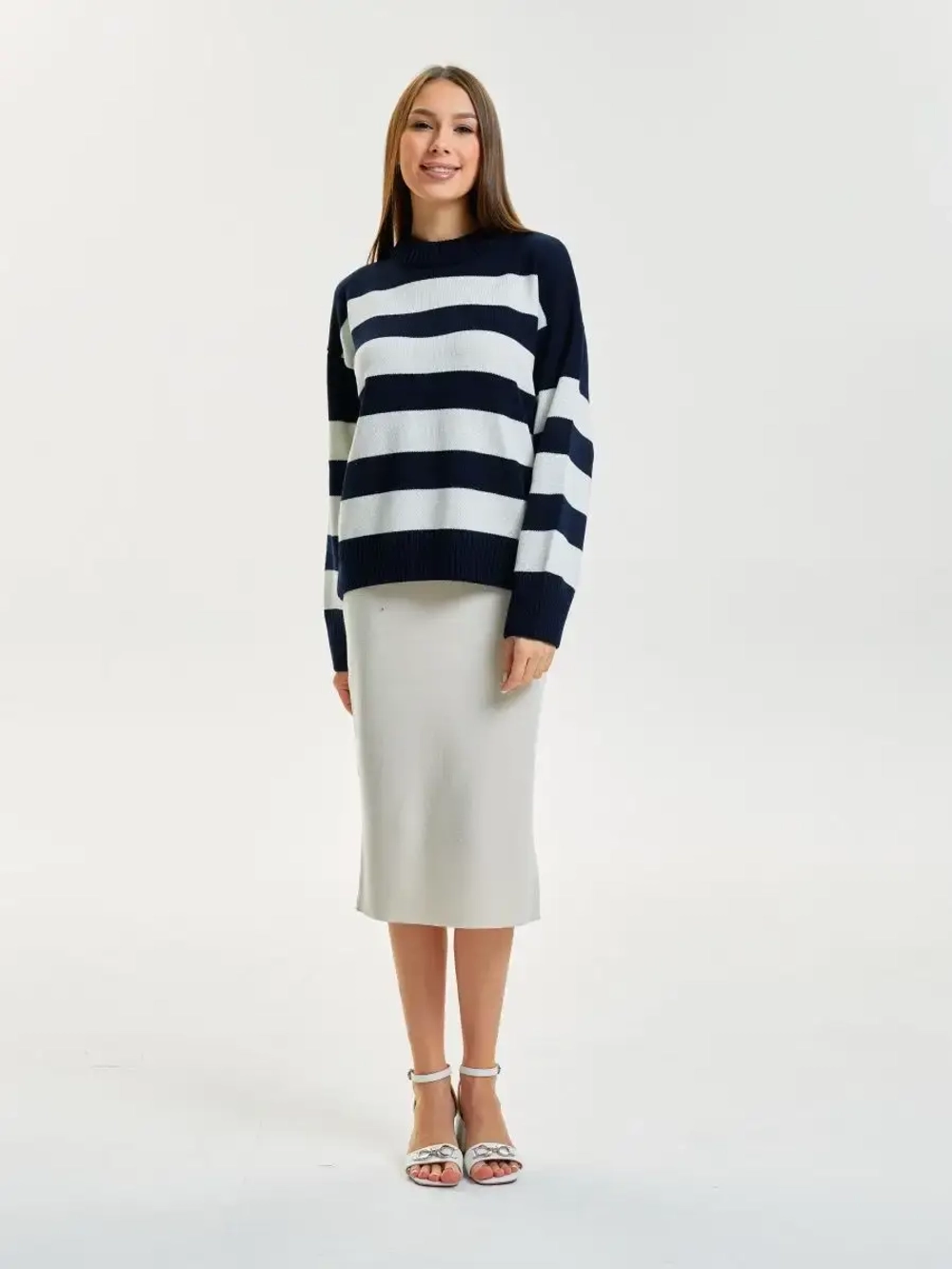 Джемпер стильный в полоску