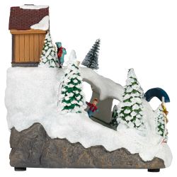 Светодиодная новогодняя фигура ЭРА EFIS-S06 композиция Лыжня мультиколор 3*АА 22*14*22 см