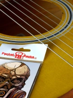 Стикер - Череп в респераторе коричневый