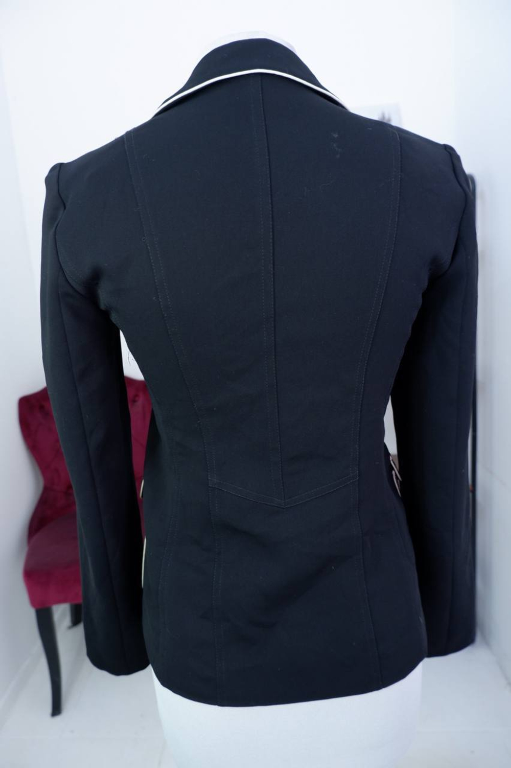 Жакет с контрастной отделкой 40-42 размер