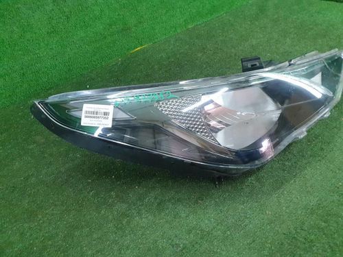 Битая Фара правая Hyundai Solaris 2 (2020-н.в.) галоген