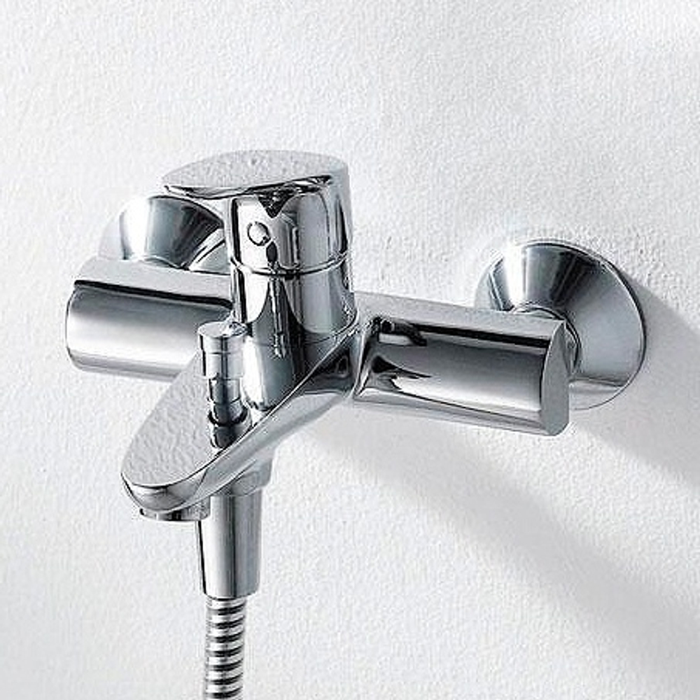 F64898C-B BRAVAT DROP Смеситель для ванны с коротким изливом (к/к 4)