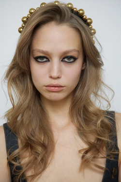 Ободок с разными золотыми шарами