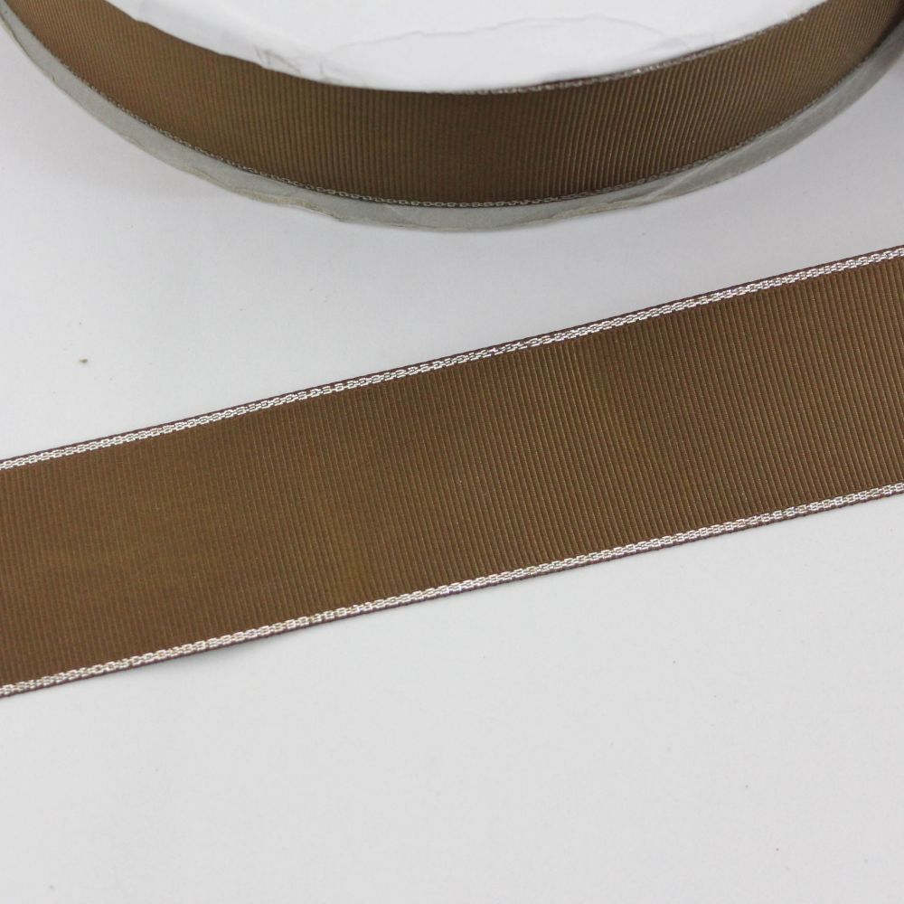 Лента репсовая однотонная с металл. кромкой(серебро) 38 мм, длина 25 ярдов, цвет: 847 темно-коричневый