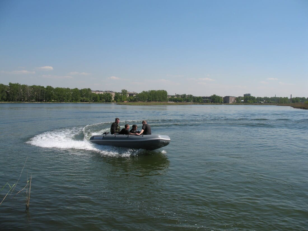 Лодка ПВХ ФЛАГМАН 420